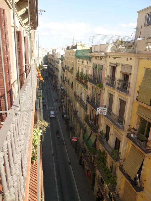 Pension Iznajar Barcelona Exterior photo